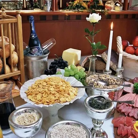 Lahnblick فندق 3*