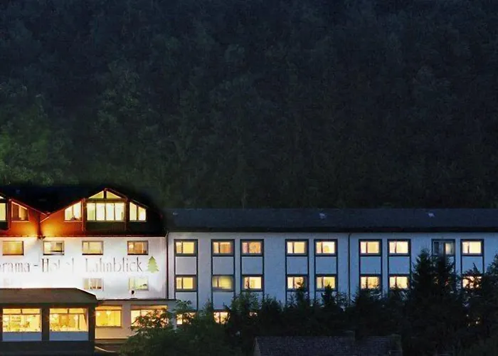Lahnblick Hotell 3*